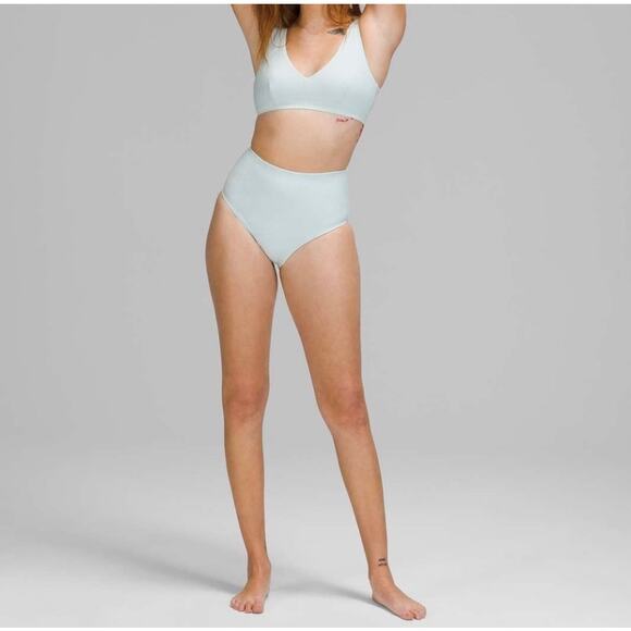 Lululemon Swimwear Waterside Seersucker High Waist Bottoms Blue Womens Sz Large - Picture 8 of 8